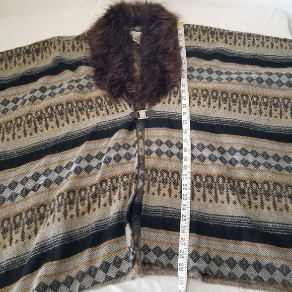 Collection Eighteen Women Poncho Faux Fur Neckline Stripes Aztec Shawl Brown Tan - Picture 14 of 16